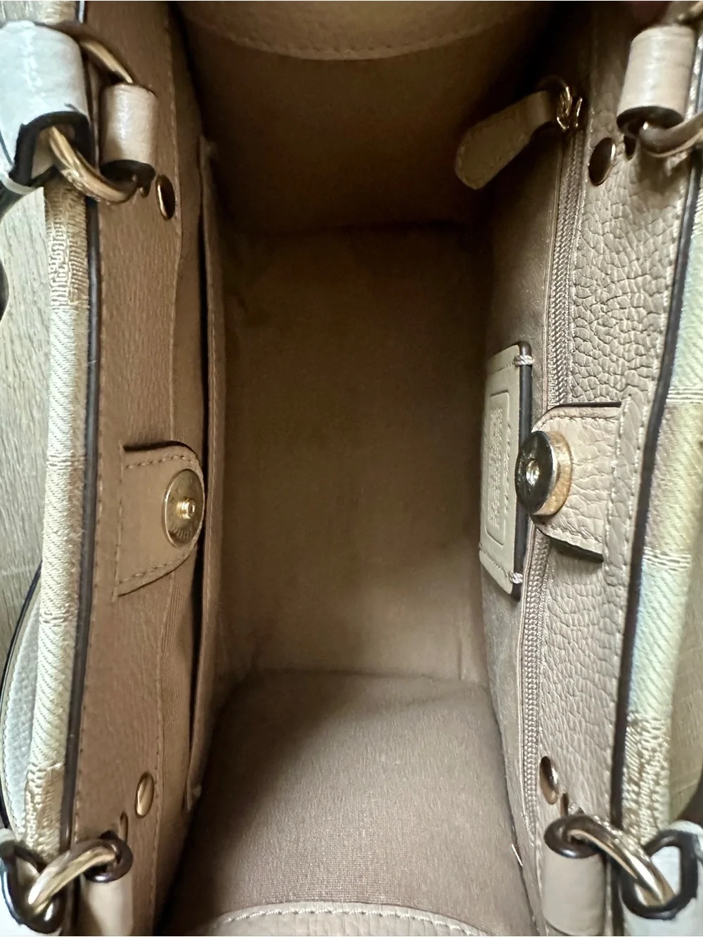 Coach Dempsey Tote 22 | Signature Jacquard Canvas & Pebbled Leather